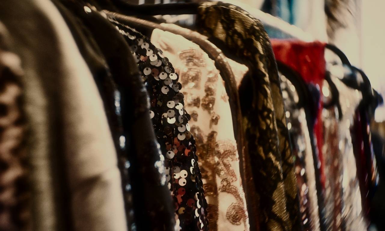 What Are The Benefits Of Wearing Vintage Clothing