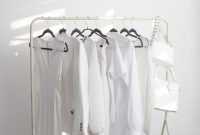 How To Transition Your Wardrobe Between Seasons Seamlessly